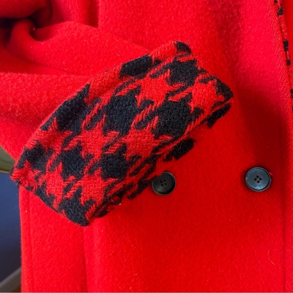 Vintage 1970s Wacs Works By Ilie Wacs Red and Black Houndstooth Wool Coat - Picture 9 of 15